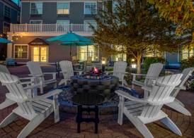 Hilton Garden Inn Freeport Downtown 2