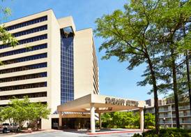Embassy Suites by Hilton Crystal City National Airport 3