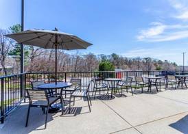 Hampton Inn Boston/Peabody 2