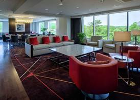 DoubleTree by Hilton Bristol, CT 2