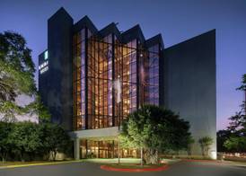Embassy Suites by Hilton Atlanta-Perimeter Center 2