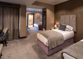 DoubleTree by Hilton Belfast City Ten Square 5
