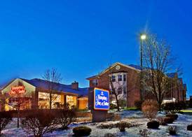 Hampton Inn & Suites Cleveland/Independence 2