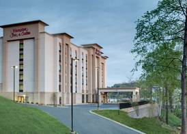 Hampton Inn & Suites - Knoxville Papermill Drive, TN 2
