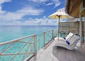 Angaga Island Resort and Spa 4