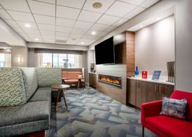 Hampton Inn Elkins 4