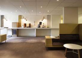 Novotel Fontainebleau Ury 4