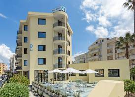 Rina Hotel 4