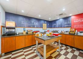 Hampton Inn St. Louis - Westport 5