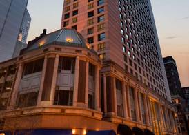 Hilton Chicago/Magnificent Mile Suites 2