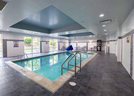 Hampton Inn & Suites Greensboro/Coliseum Area 5