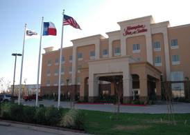 Hampton Inn & Suites Corsicana 4