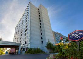 Hampton Inn NY-JFK 2