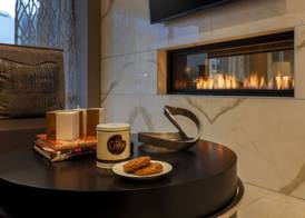DoubleTree by Hilton Evansville 4