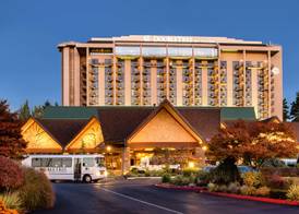 DoubleTree by Hilton Seattle Airport 2