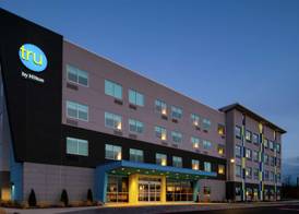 Tru By Hilton Staunton 3