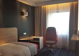 Holiday Inn Express GENEVA AIRPORT by IHG 5