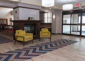 Hampton Inn & Suites Riverton 4