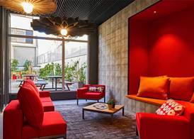 Ibis Barcelona Plaza Glòries 22@ 5