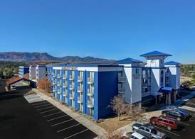Embassy Suites by Hilton Colorado Springs 3