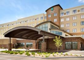 Embassy Suites by Hilton Akron Canton Airport 2