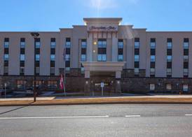 Hampton Inn Emerson @ LakePoint, GA 4