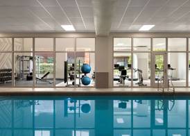DoubleTree by Hilton New York-LaGuardia 4