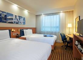 Hampton by Hilton London Luton Airport 5