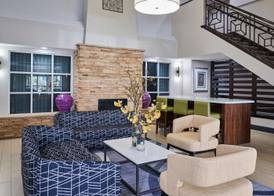 DoubleTree by Hilton Chatsworth 4