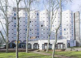 hotelF1 Cergy 4