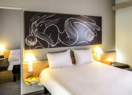 ibis Orange Sud 4