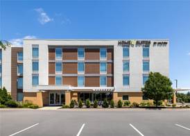 Home2 Suites by Hilton Milwaukee Brookfield 2