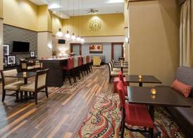 Hampton Inn & Suites Lino Lakes 4