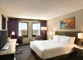 InterContinental Hotels SAINT PAUL RIVERFRONT by IHG 5