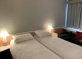 Ibis Auray 4