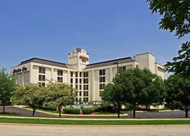 Hampton Inn Overland Park, KS 2