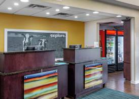 Hampton Inn Adel 2