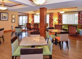 Hampton Inn Martinsburg 3