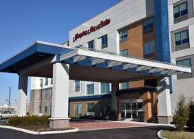 Hampton Inn & Suites Cincinnati Liberty Township 2