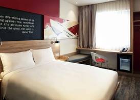Ibis Saigon Airport 4