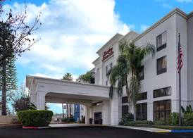 Hampton Inn & Suites Tulare 3