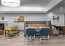 Hampton Inn Altoona 4