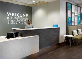 Hampton Inn & Suites Kansas City-Country Club Plaza 4