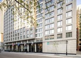 Embassy Suites by Hilton - Montreal 5