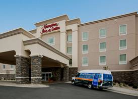 Hampton Inn & Suites Minot 2