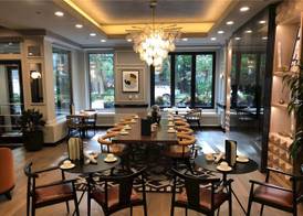 Claridge House Chicago, Tapestry Collection by Hilton 4