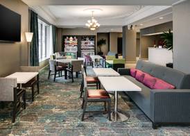 Hampton Inn Freeport 4