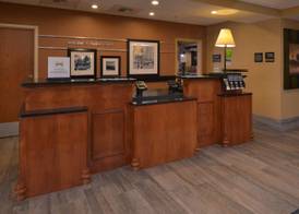 Hampton Inn & Suites Bakersfield North-Airport 3