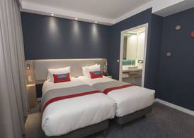 Holiday Inn Express PARIS - VELIZY by IHG 2