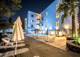 Pollis Hotel 2